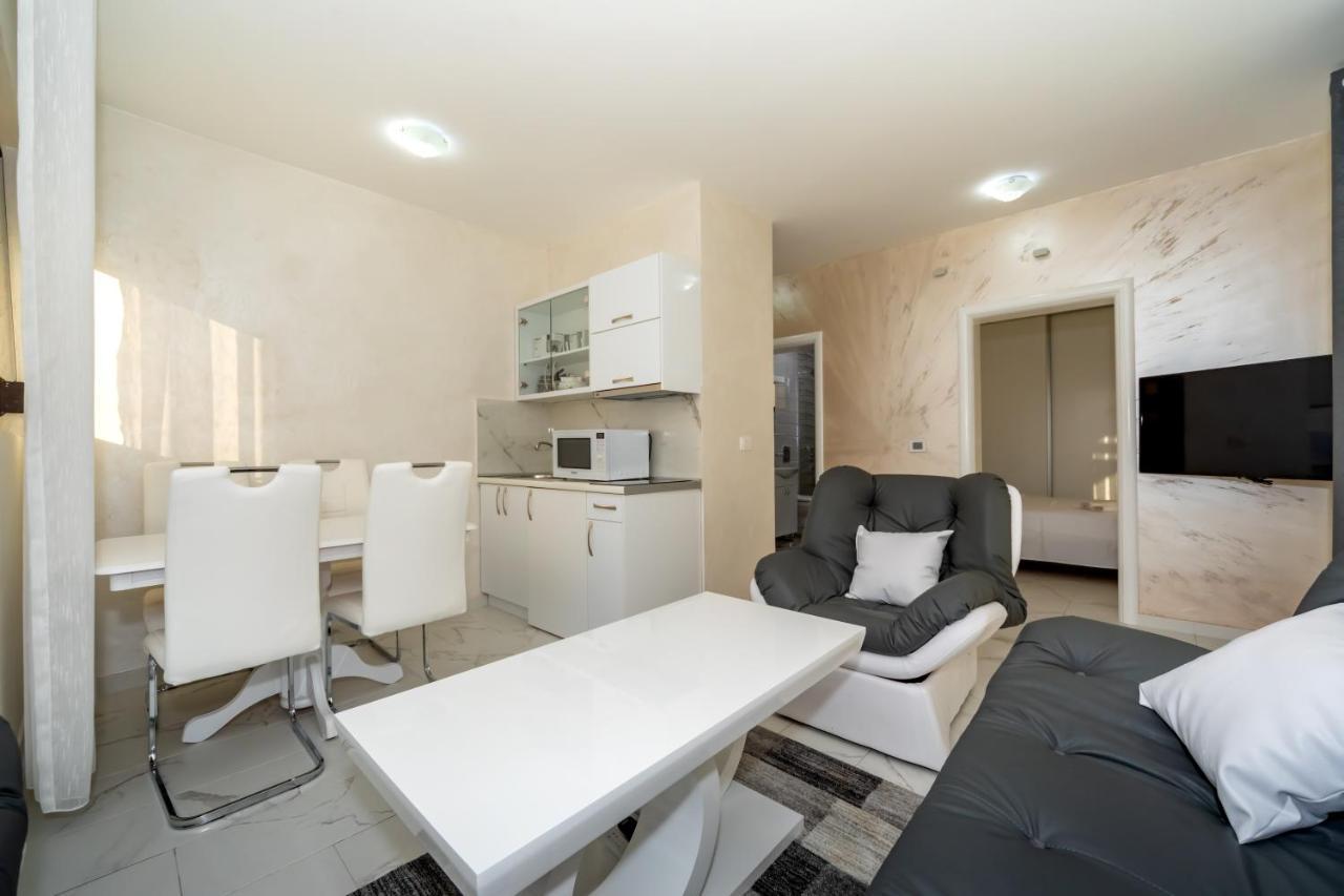 Kaom Lux Apartment Dobra Voda Exterior foto