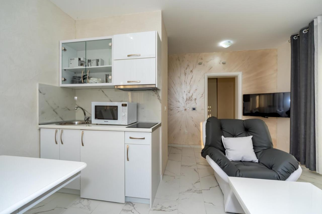 Kaom Lux Apartment Dobra Voda Exterior foto