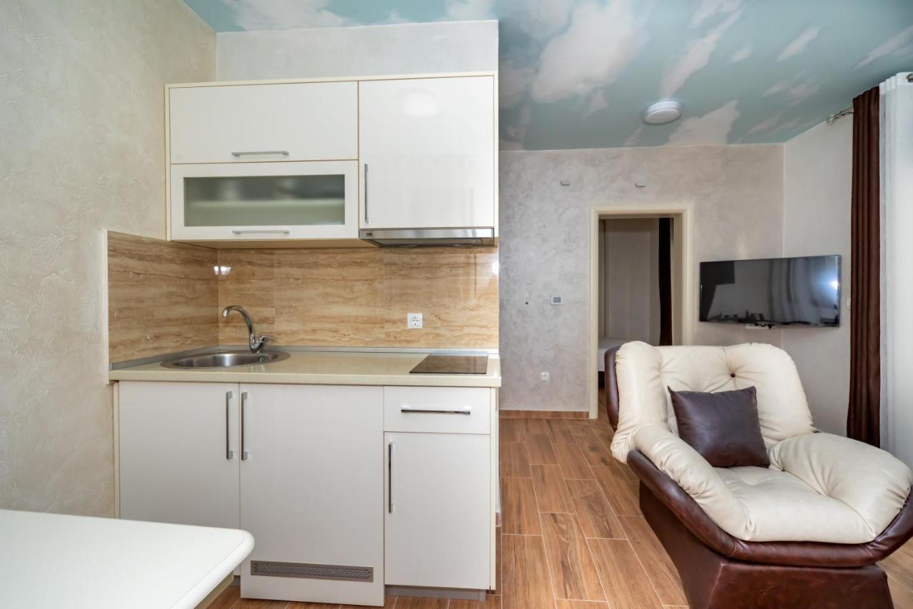 Kaom Lux Apartment Dobra Voda Exterior foto