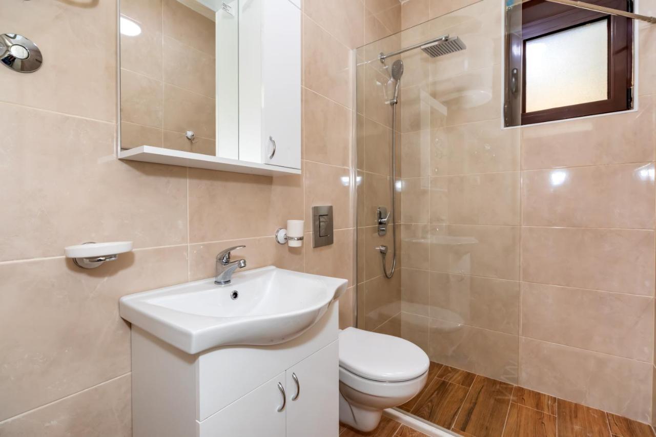 Kaom Lux Apartment Dobra Voda Exterior foto