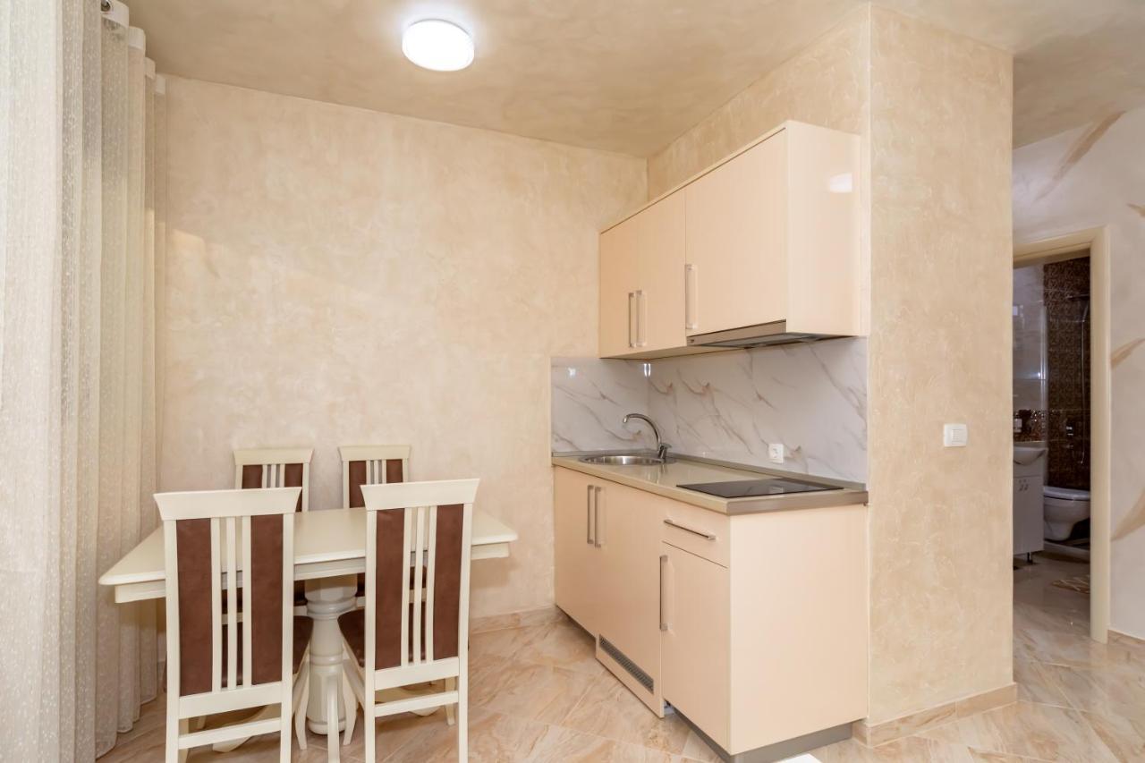 Kaom Lux Apartment Dobra Voda Exterior foto