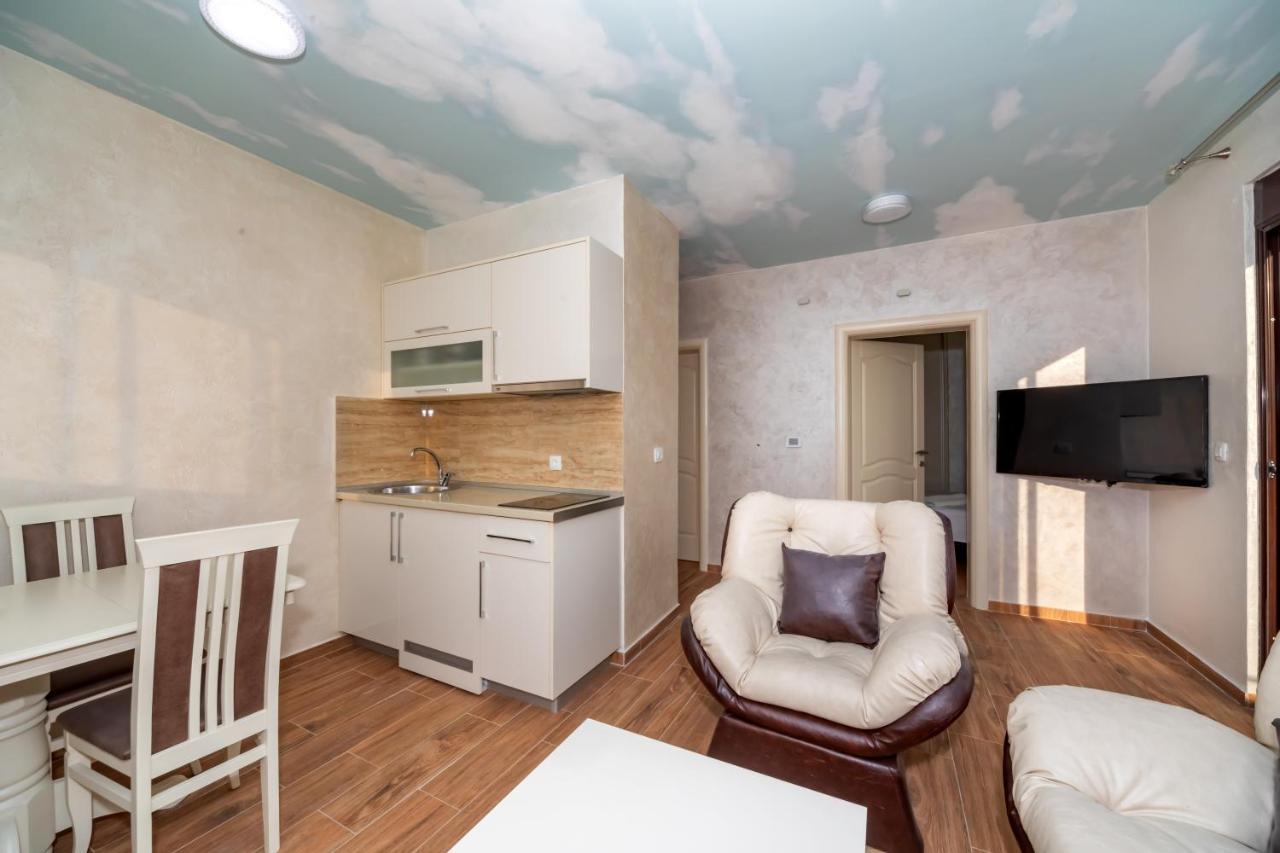 Kaom Lux Apartment Dobra Voda Exterior foto
