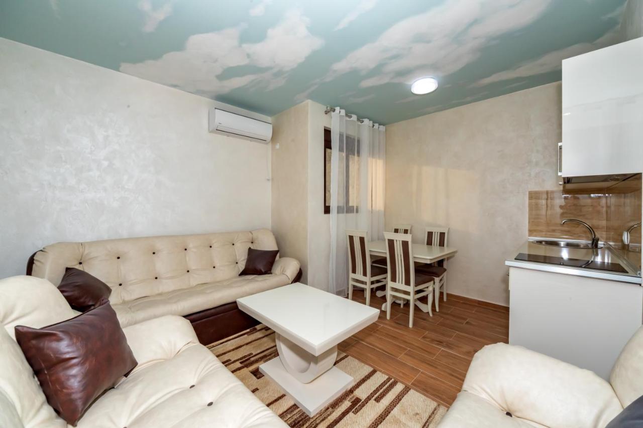 Kaom Lux Apartment Dobra Voda Exterior foto