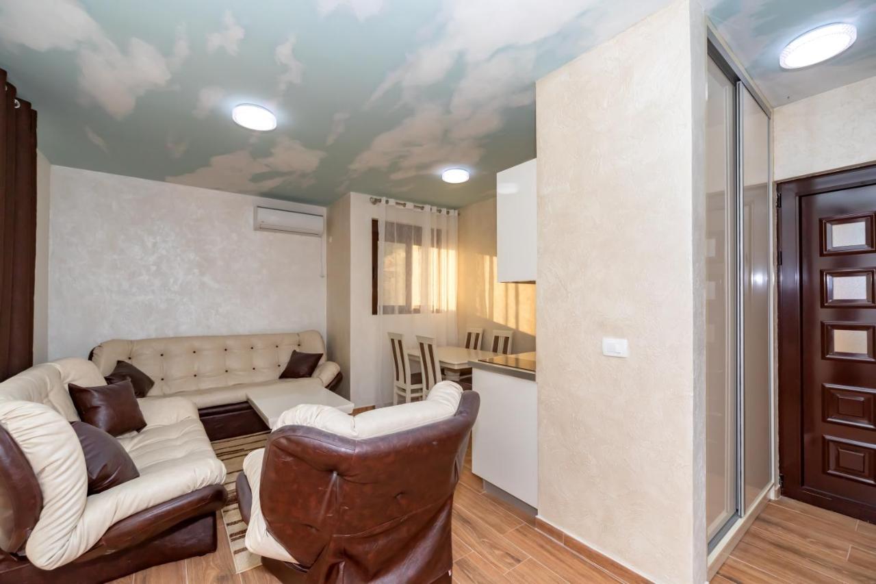 Kaom Lux Apartment Dobra Voda Exterior foto