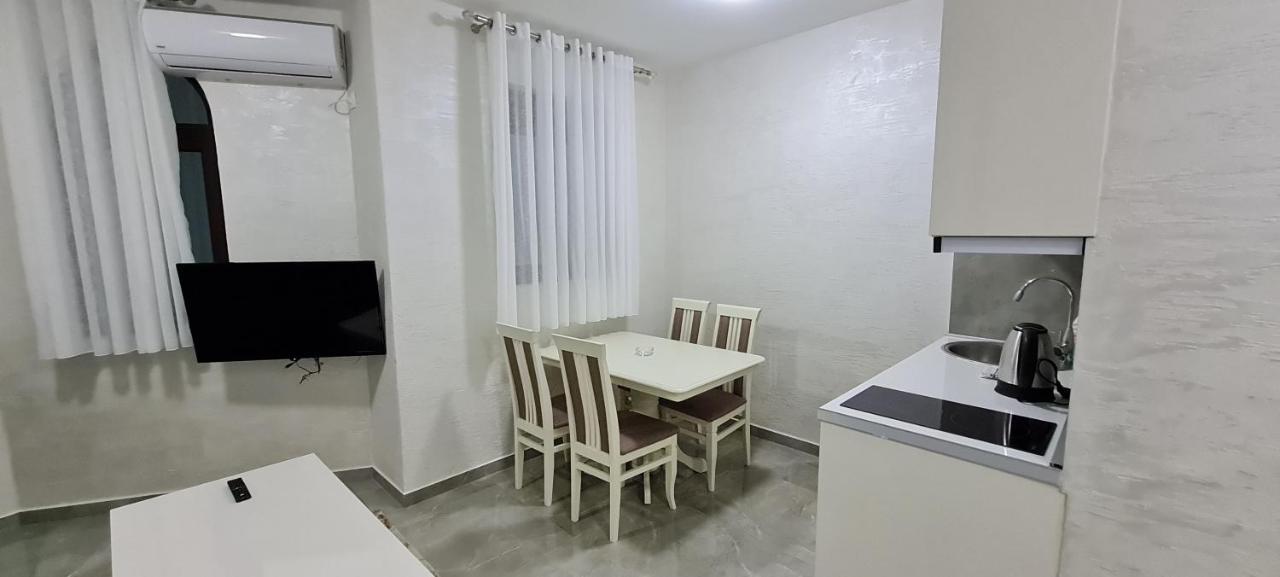 Kaom Lux Apartment Dobra Voda Exterior foto
