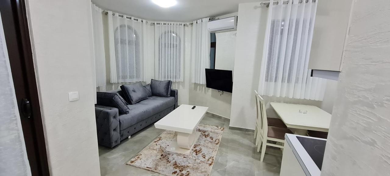 Kaom Lux Apartment Dobra Voda Exterior foto